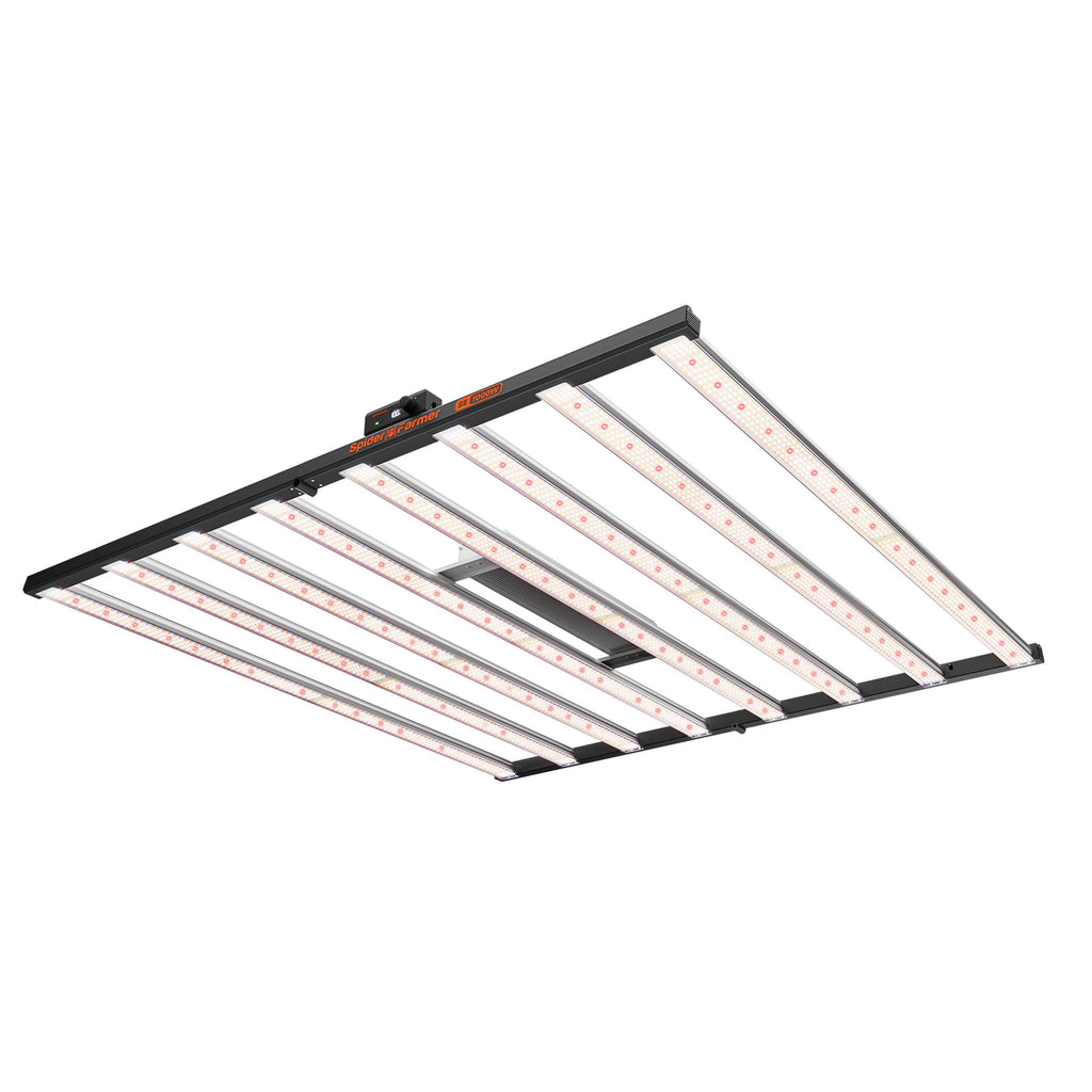 Black 1000W Spider Farmer SE1000W Smart LED Bridgelux grow light