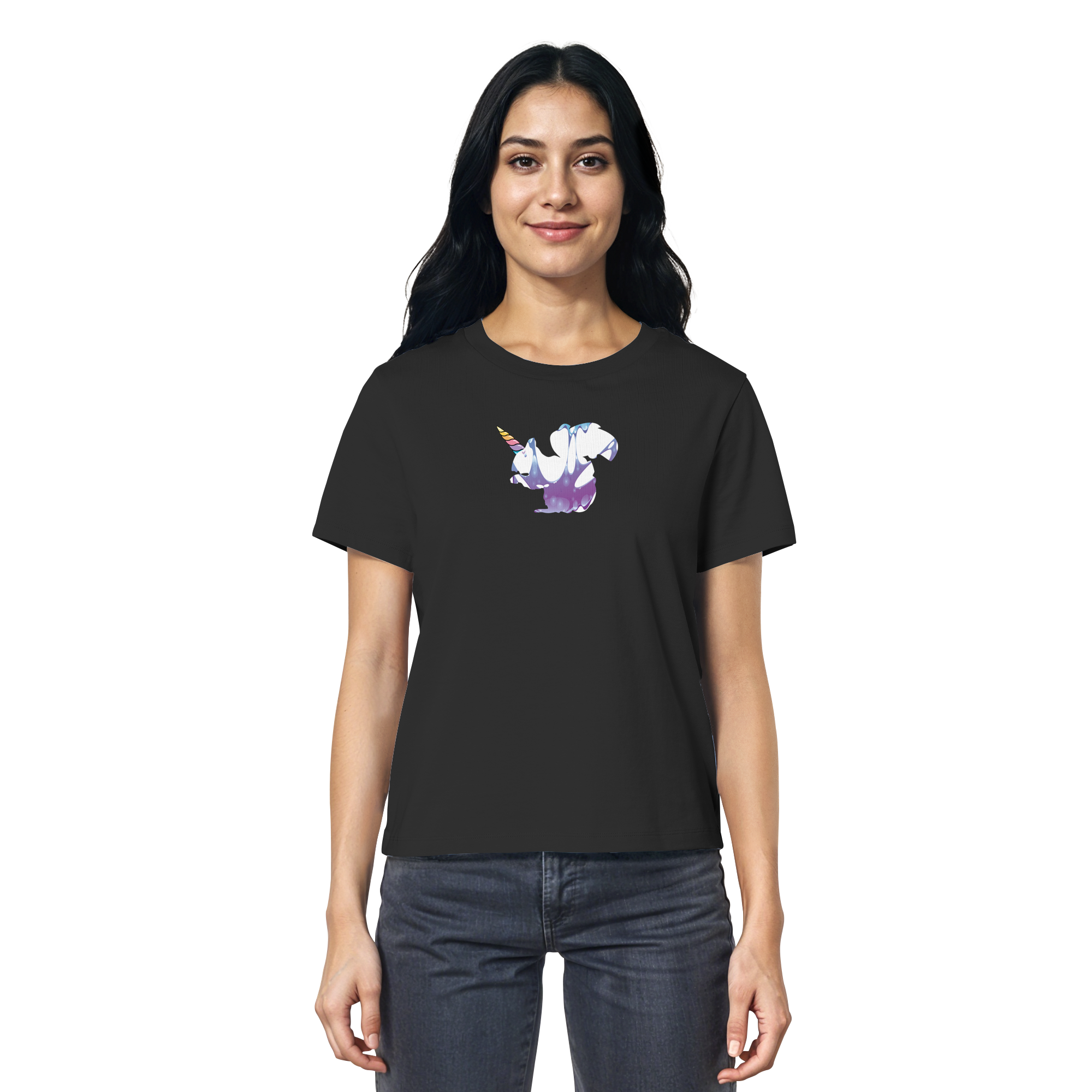 Das „Einhörnchen“-Shirt aus der eacygrow/Truemental-Kollektion – Ein Bio-Baumwollshirt mit einem kreativen Motiv-Mix aus Einhorn und Eichhörnchen in pastellfarbenen violetten und blauen Wirbeln.
