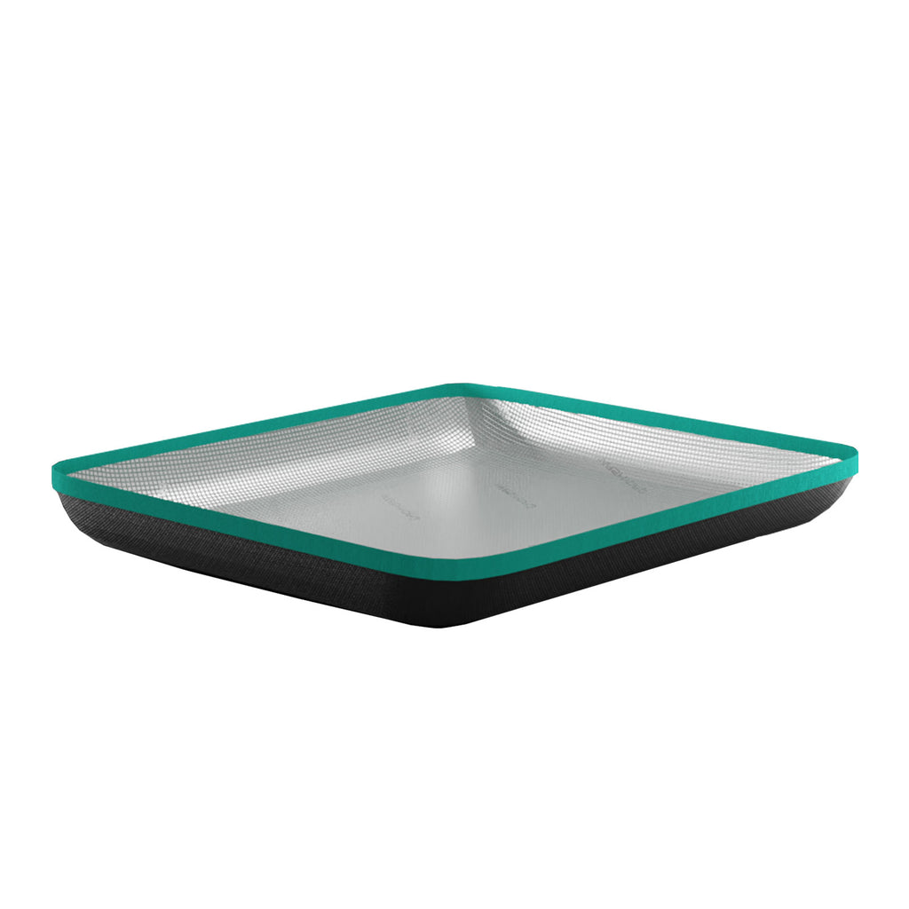 Sturdy Mars Hydro tray measuring 120x60cm with a sleek black base and a vibrant green mesh border for optimal airflow